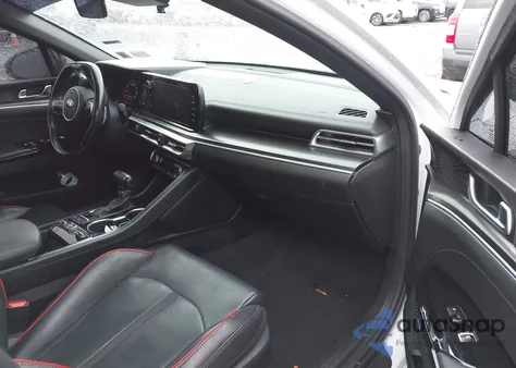 2021 Kia K5 Gt из США, поврежденный, VIN 5XXG44J86MG070993